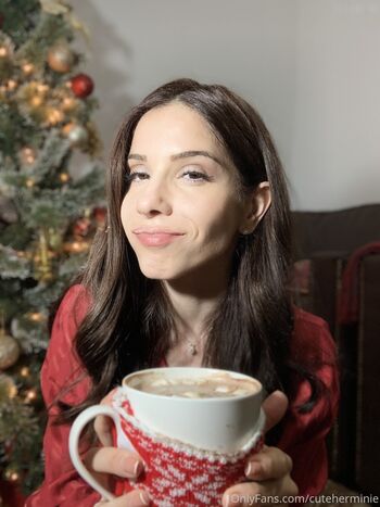 Full leaked Let me hug you/ private onlyfans photo