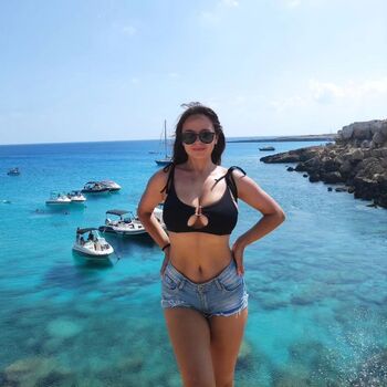 Full leaked Lenoka private onlyfans photo