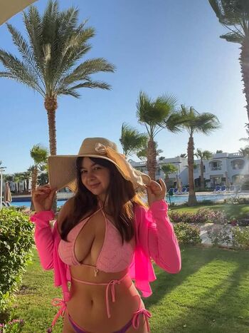 Full leaked Lenoka private onlyfans photo