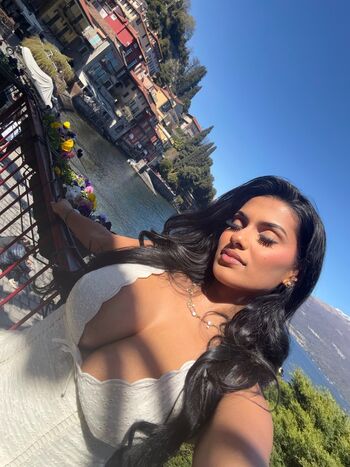 Full leaked Abida private onlyfans photo