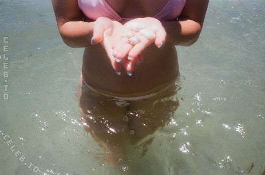 Full leaked Addison rae  page private onlyfans photo