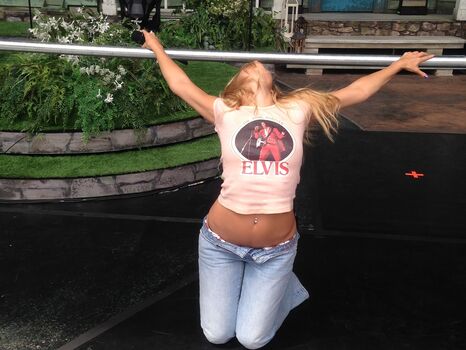 Full leaked Addison rae  page private onlyfans photo