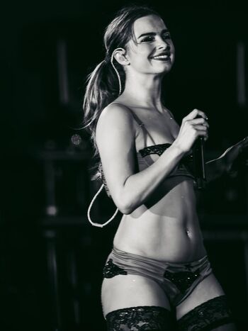 Full leaked Addison rae  page private onlyfans photo