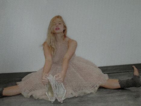 Full leaked Addison rae page private onlyfans photo