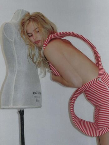 Full leaked Addison rae page private onlyfans photo