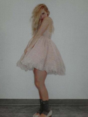 Full leaked Addison rae page private onlyfans photo