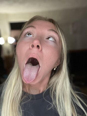 Ahegao / Long Tongue / Drool Girls