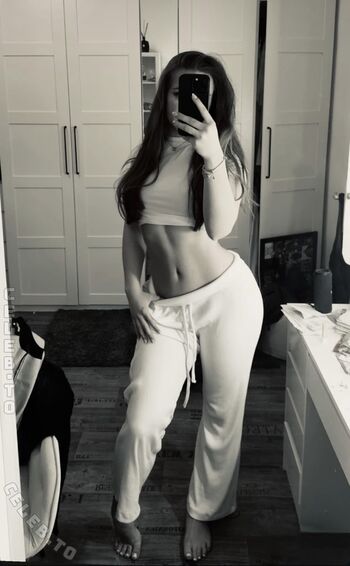 Full leaked Aileen slf private onlyfans photo