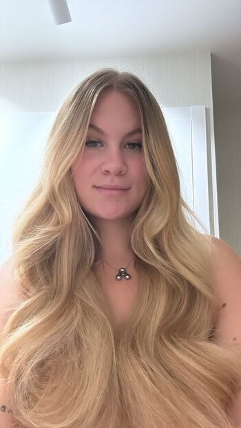 Full leaked Albitarobainam private onlyfans photo