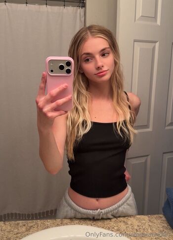 Full leaked Alessiamillerr private onlyfans photo