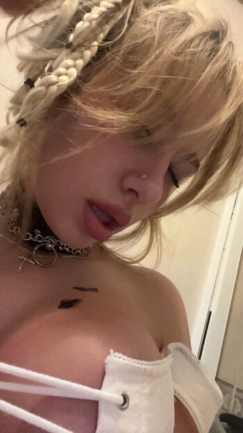 Full leaked Alexanarttu private onlyfans photo