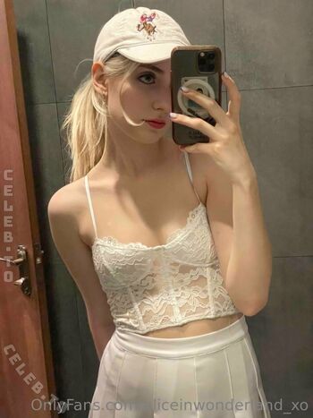 aliceinwonderland_xo