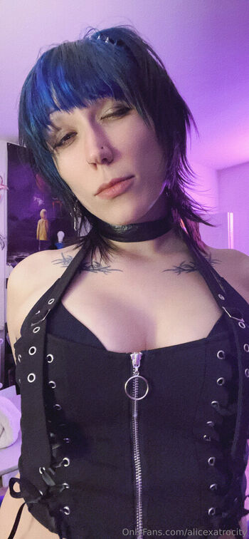 alicexatrocity