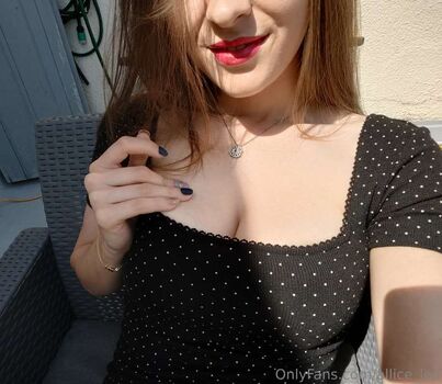 Full leaked Allice leo private onlyfans photo