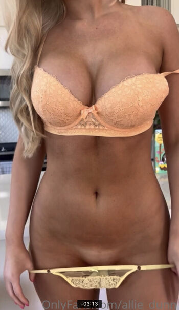 Full leaked Alliegirllxo private onlyfans photo