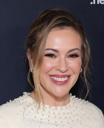 Full leaked Alyssa milano page private onlyfans photo