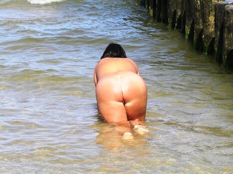 Full leaked Amateur girls page private onlyfans photo