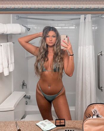 Full leaked Amateur girls page private onlyfans photo
