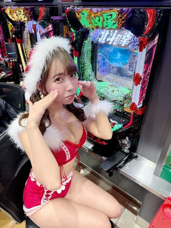 Amau Kisumi 天羽希純