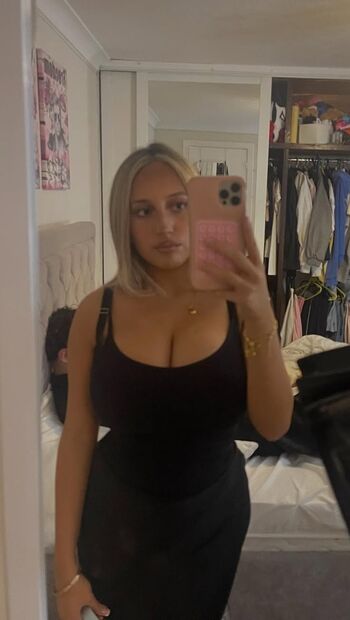 Full leaked Amber isabella page private onlyfans photo