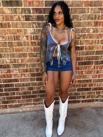 Full leaked Amber reacts private onlyfans photo