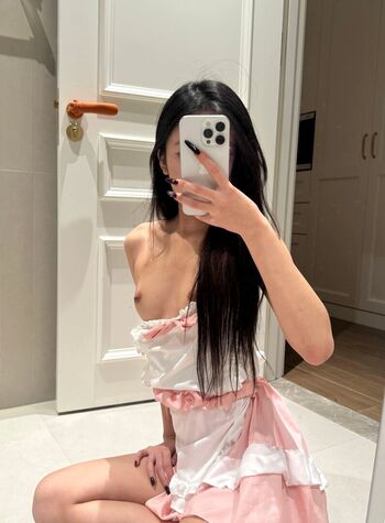 Full leaked Ami tootsi page private onlyfans photo