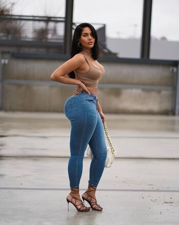 Amirah Cakequeen