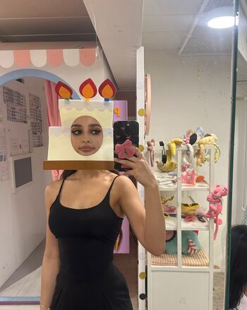 Full leaked Amy viranya berry page private onlyfans photo