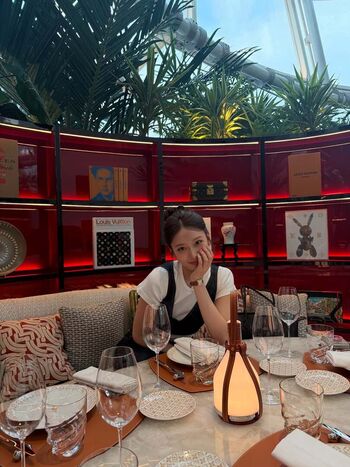 An Yujin 안유진 |