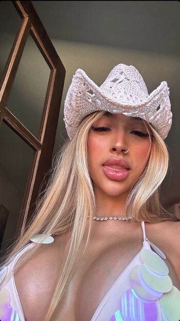 Full leaked Anaamorim private onlyfans photo