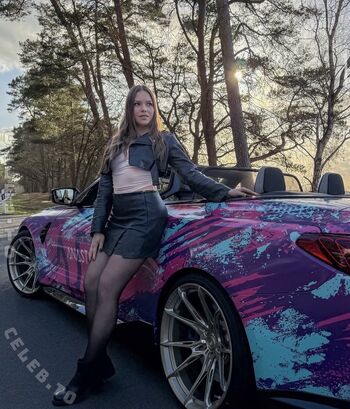 Anastasia_rose_official