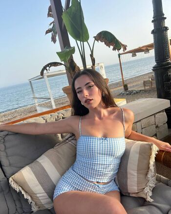 Full leaked Ane rot page private onlyfans photo