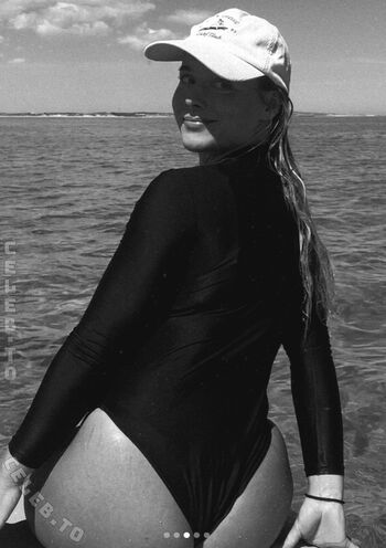 Full leaked Angelinajoleen private onlyfans photo