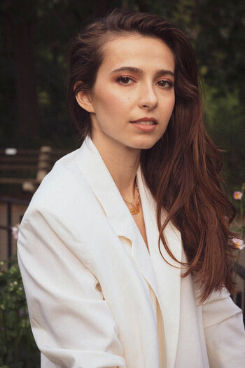 Anjelica Bette Fellini