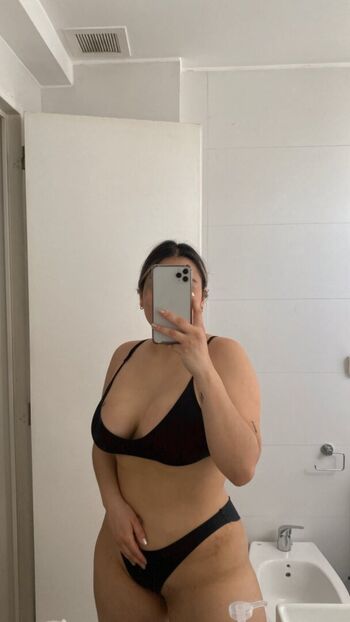 Full leaked Annalexxx private onlyfans photo