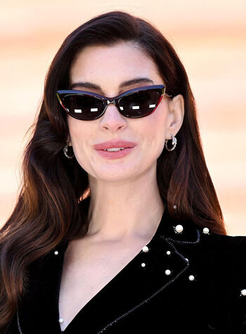 Anne Hathaway