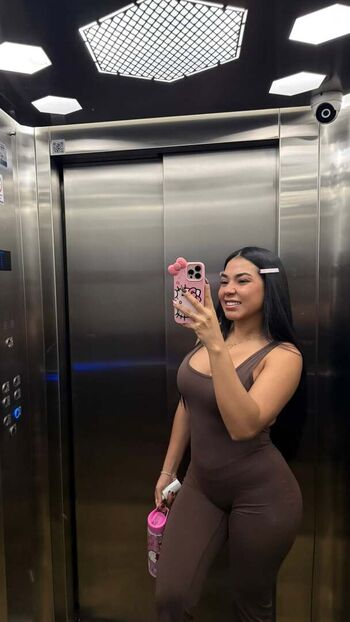 Full leaked Arauziperez private onlyfans photo