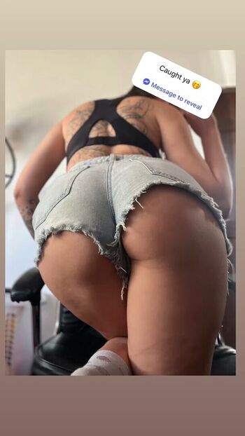 Full leaked Aroan private onlyfans photo