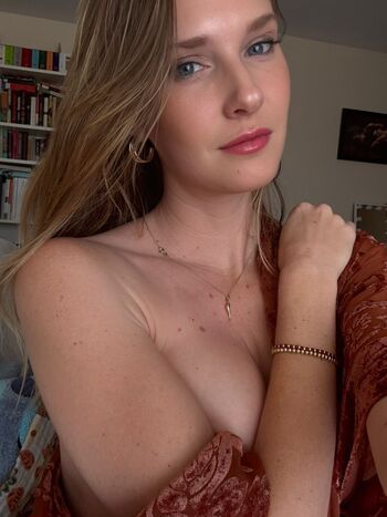 Full leaked Ashley lane page private onlyfans photo