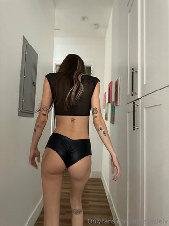 Ashley Matheson Smashedely