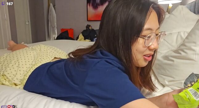 Asian Streamers