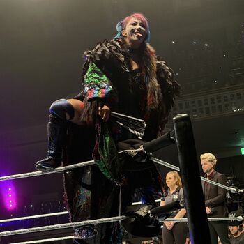 Asuka WWE