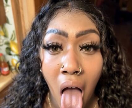 Full leaked Awnnaabby private onlyfans photo