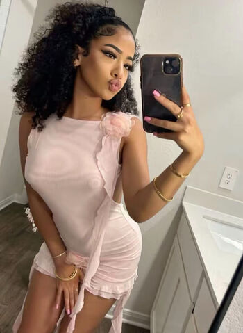 Aya Tanjali/ayatanjali/ayaminaj_