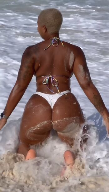 Bahayogi Alex Kaufmann