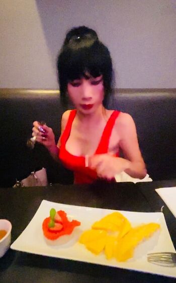 Bai Ling