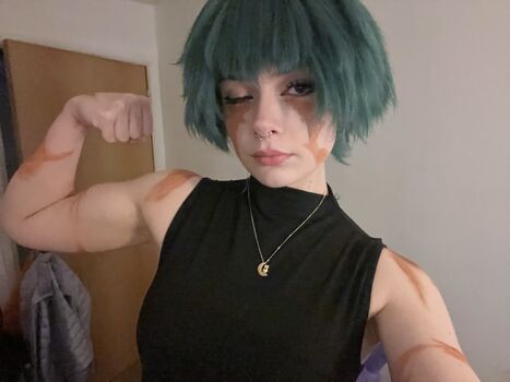 Full leaked Beezleneezle private onlyfans photo