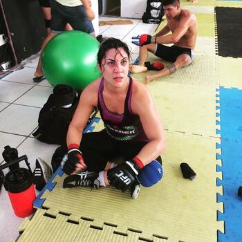 Bethe Correia