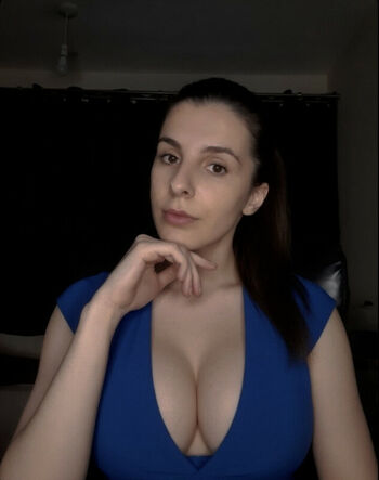 Full leaked Bimbo slut chloe private onlyfans photo