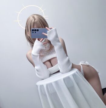 Full leaked Belindanohemy / private onlyfans photo